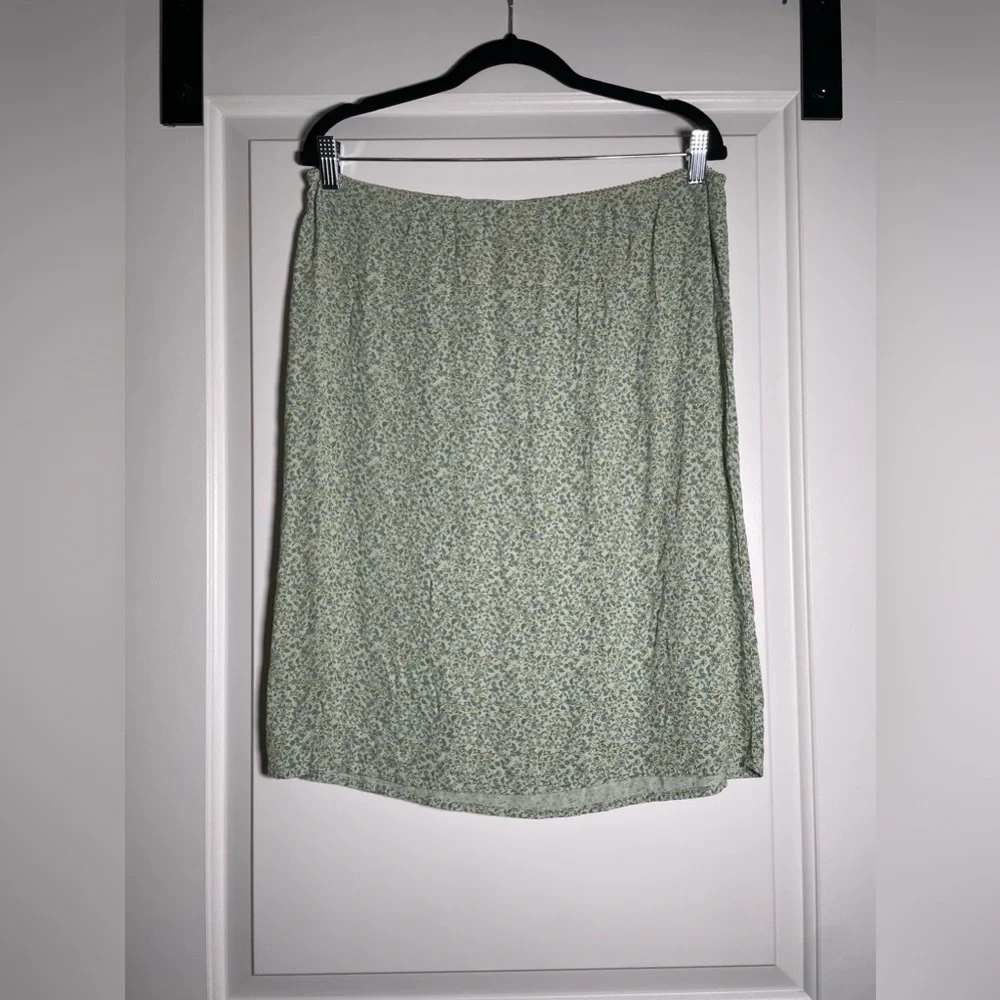 Old Navy Pastel Green Floral Slip Skirt - Picture 3 of 6
